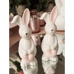 PORCELÁN FEHÉR NYÚL 18 CM RÓZSASZÍN SZÍVVEL /8550