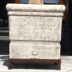 Kő hatású kaspó BUDAPEST 90 KŐKOCKA 90×90×85 V27 SZÜRKE/ANTRACIT