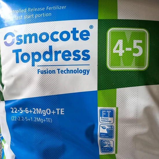 Hosszú hatású műtrágya OSMOCOTE TOPDRESS 22+5+6+2MGO+TE 4-5 HÓ